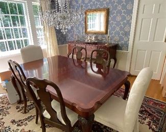 Inlaid top Dining Table. Six Mahogany Chairs and 2 Upholstered End Chairs