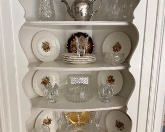 Sample of Porcelains and glass