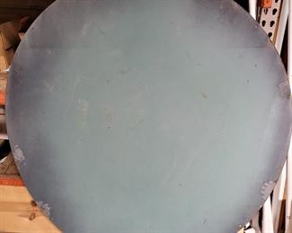 Backside of the Union 76 sign.