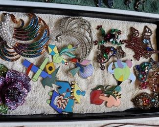 Vintage women's costume jewelry