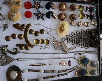 Vintage women's costume jewelry