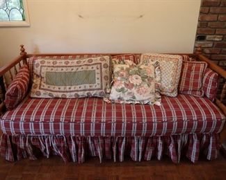 Vintage daybed
