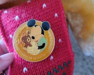 Walt Disney World 1st Annual Teddy Bear Convention 1988 with pin