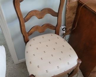 Vintage Chair bee upholstery