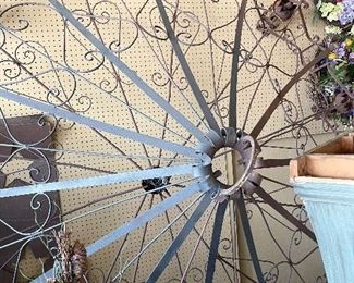 Own a piece of history. Center light from a paddle boat that came into Aberdeen in 1860.