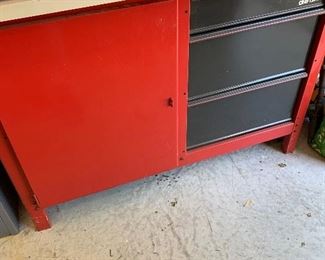 Craftsman tool bench