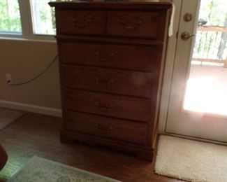 chest of drawers