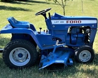 Ford tractor w/implements