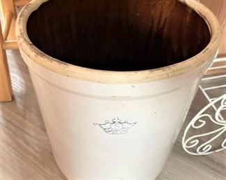 vintage crock