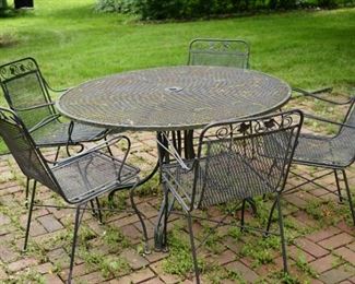 vintage patio table and chairs