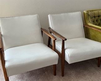 Mid century lounge chair pair