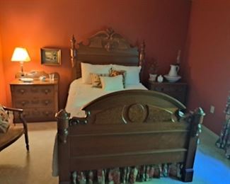 Antique Eastlake style Bedroom Set (5 pieces)