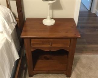 Bedroom 2 - Night stand & lamp