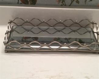 Master Bathroom - Mirrored tray