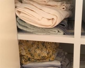 Master Bathroom - Linens