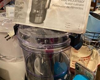 Kitchen - Hamilton Beach food processor - SOLD - all other items still available