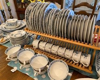 More of large dishes set