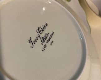 Mikasa - Trousdale Ivory China 