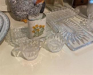 Spotted glass chicken & glass collectibles 