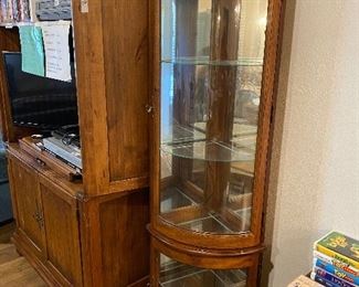 Corner Curio cabinet 