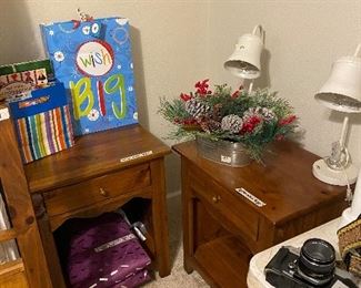 Camera, lamps, Christmas decor, miscellaneous 