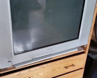 Entertainment center