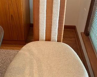 Benny Linden Dining Room Chairs (4)