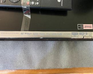 LG Blue Ray Nework Player (BD390),