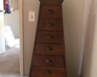 Wood pyramid with drawers