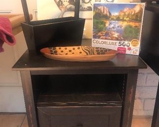 Accent table with storage