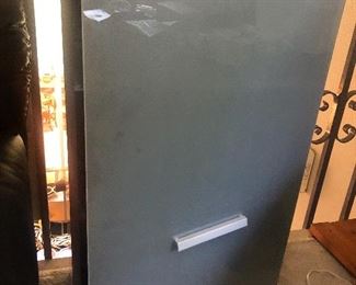 Storage cabinet