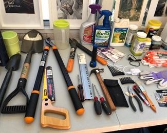 Tools and garden accessories
