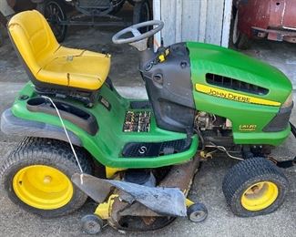 Johne Deere LA130 Riding Mower (As Is)