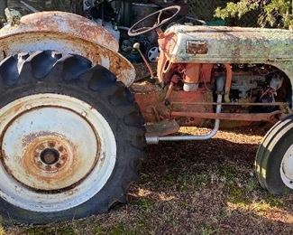 Ford 8N-B Tractor (Does not Run)