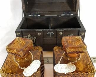 Wood chest with 2 Amber Bottles Scotch and Rye tags