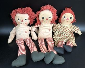 2 Johnny Gruelles Raggedy Anns & one other Vintage raggedy