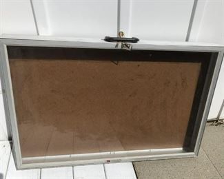 Allstate Manufacturing Co Tabletop Locking Display Case with key