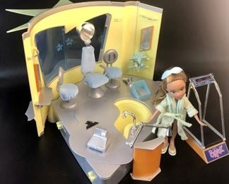 Bratz Doll- Fiona Spa not complete