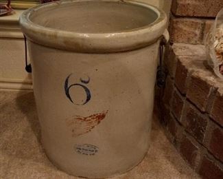 Vintage 6 gallon Red Wing Crock