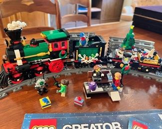 LEGO Creator Winter Holiday Train Set No. 10254