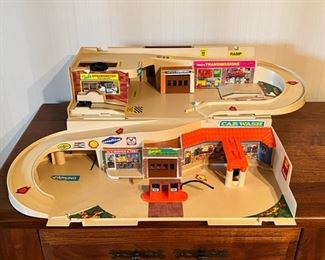 Vintage Hot Wheel Service Center