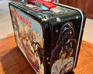 1977 20th Century Fox “Star Wars” metal lunch box (no Thermos)