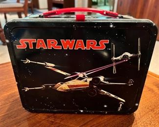 1977 20th Century Fox “Star Wars” metal lunch box (no Thermos)