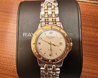 Men’s Raymond Weil “Tango” wrist watch with case in excellent working condition