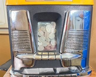 1940s Mills 25c Hi-Top Deuce Wild Slot Machine RESTORED 25 Cent	26x16x16in	HxWxD
