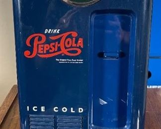 Pepsi Cola Vending Machine Phone	13.5 x 8.5 x 3in	HxWxD
