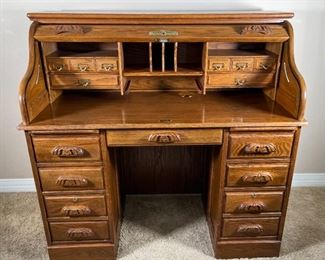 Sure Wood Roll Top Oak Desk	46 x 48 x 24in	HxWxD
