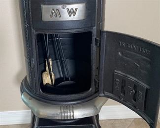 Restored Antique Montgomery Wards Cast Iron Parlor Stove SUN 1505 151	37x15x16in	HxWxD

