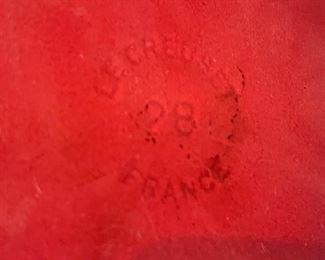 Le Creuset  Dutch Oven #28 7.25 QT RED Pot Pan / Dish +Lid	6.5 x 14 x 11.5in	HxWxD
