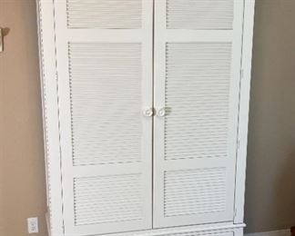 Stanley White Cottage Revival Wardrobe Cabinet Armoire	81.5 x 52 x 22in	HxWxD
